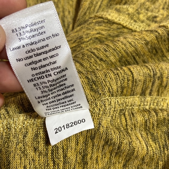 LuLaroe Cardigan/Sweater with Pockets Long Sleeves size Small - Picture 11 of 13